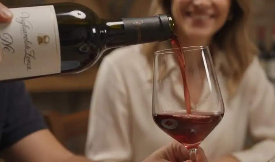 wine_spill.webp